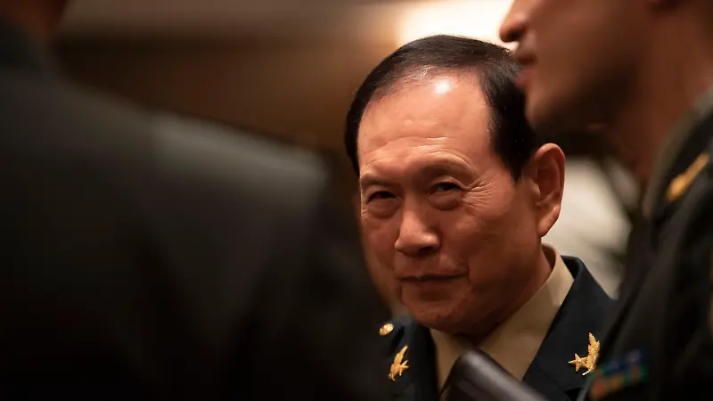 China Hands Suspended Death Sentences to Former Defence Ministers